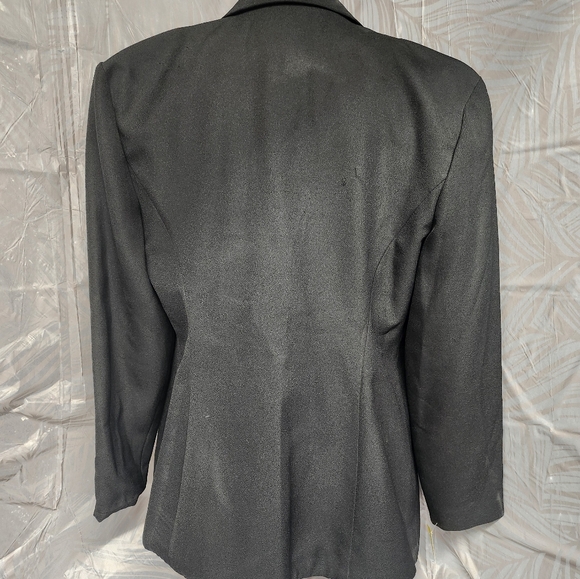 HW Collections - Black Blazer - Size XL - Picture 3 of 5